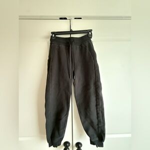 lululemon Scuba Black Joggers; Size: 2